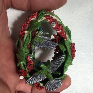 Hummingbird house of Faberge egg number XU0166J